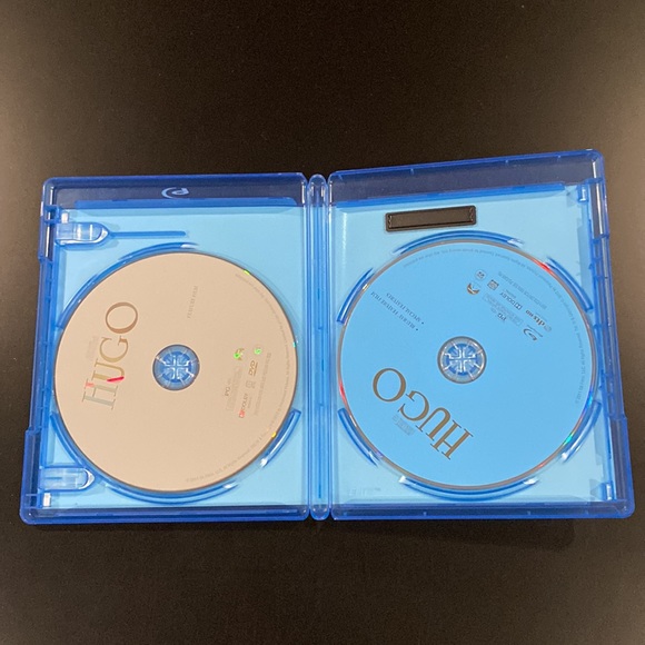 Hugo - Blu-ray & DVD Combo Set - Picture 3 of 5